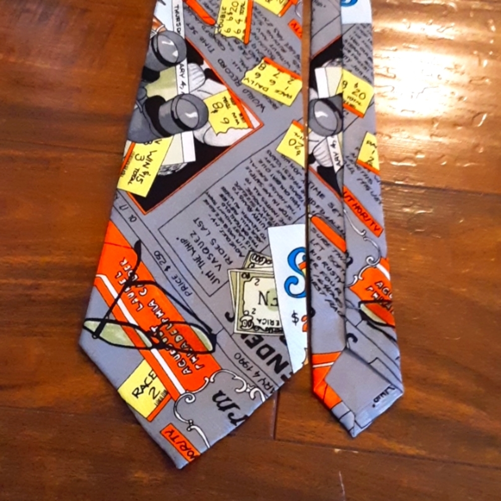 Horse racing tie